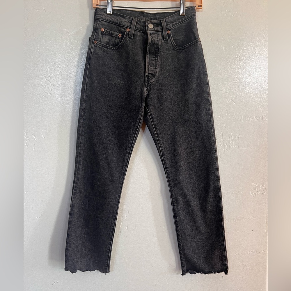 Levi’s 501 Cropped Women’s Jeans